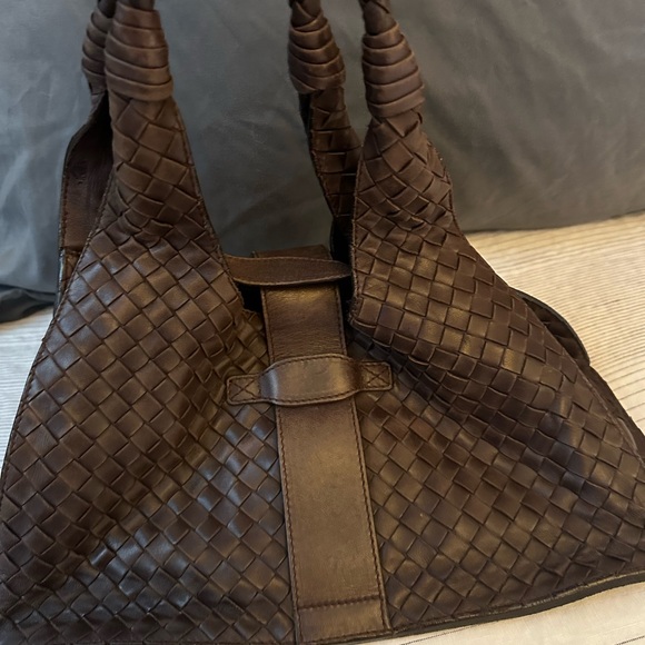 Bottega Veneta Brown Leather Hobo Bag - Picture 9 of 11